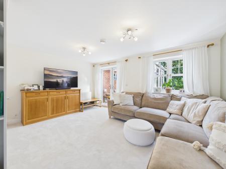 2 bedroom Semi-detached house for sale in Stanley Close, Baughurst, RG26