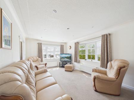1 bedroom Park home for sale in Elm Grove Park, Thatcham, RG18