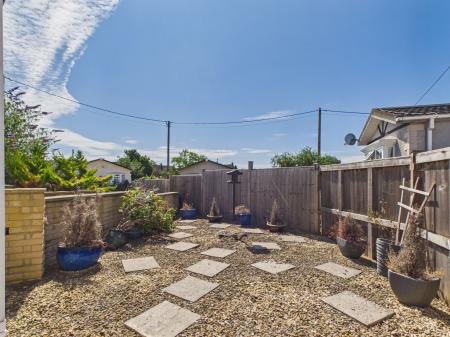 1 bedroom Park home for sale in Elm Grove Park, Thatcham, RG18