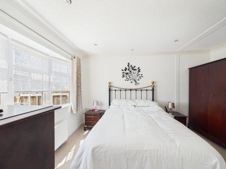 1 bedroom Park home for sale in Elm Grove Park, Thatcham, RG18