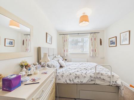 4 bedroom Semi-detached house for sale in Wellington Crescent, Baughurst, RG26