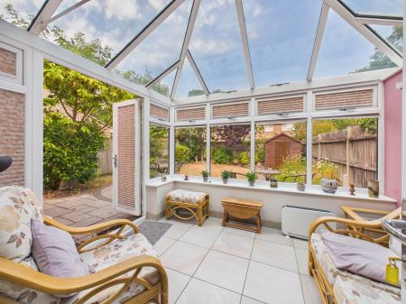 4 bedroom Semi-detached house for sale in Wellington Crescent, Baughurst, RG26