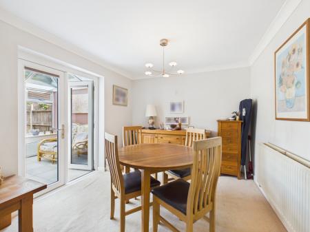 4 bedroom Semi-detached house for sale in Wellington Crescent, Baughurst, RG26