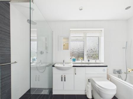 4 bedroom Semi-detached house for sale in Wellington Crescent, Baughurst, RG26