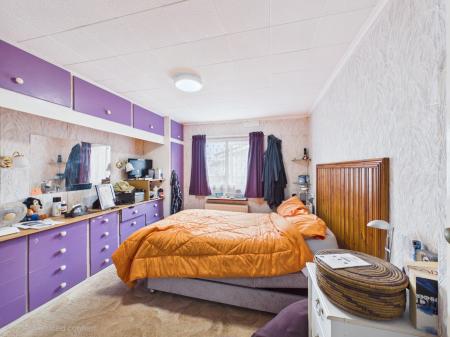 2 bedroom Park home for sale in Laburnum Rise, Crookham Common, RG19