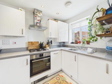 2 bedroom Semi-detached house for sale in Brae Burn Place, Bramley, RG26