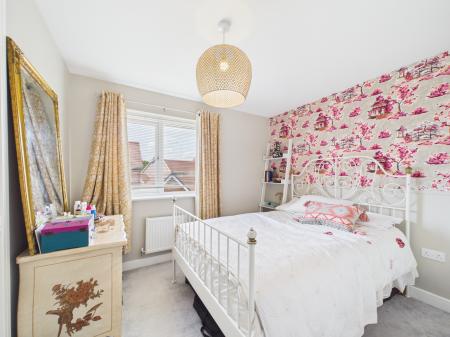 2 bedroom Semi-detached house for sale in Brae Burn Place, Bramley, RG26