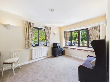 4 bedroom Semi-detached house for sale in Chilcroft Villas, Tadley, RG26