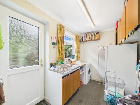 4 bedroom Detached house for sale in Heathlands, Baughurst, RG26