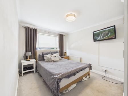 3 bedroom End of terrace house for sale in Handel Close, Basingstoke, RG22
