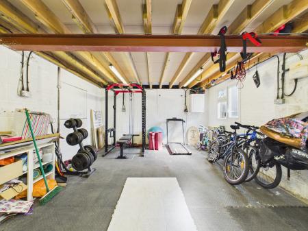 3 bedroom End of terrace house for sale in Handel Close, Basingstoke, RG22