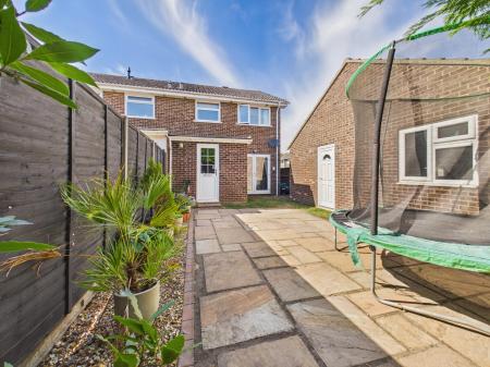 3 bedroom End of terrace house for sale in Handel Close, Basingstoke, RG22
