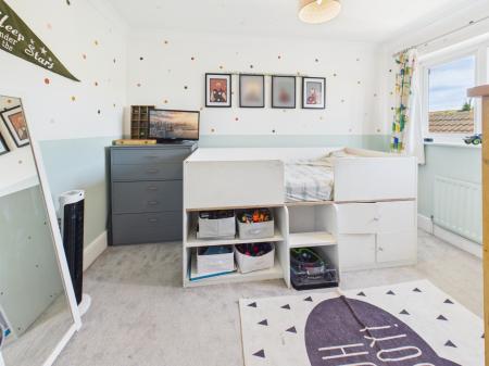 3 bedroom End of terrace house for sale in Handel Close, Basingstoke, RG22