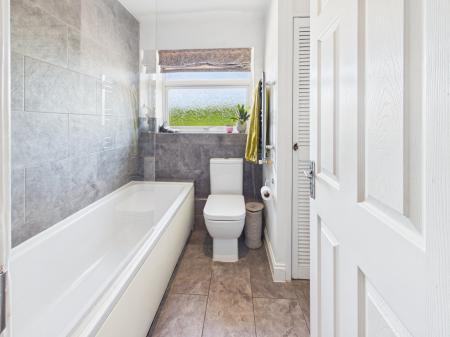 3 bedroom End of terrace house for sale in Handel Close, Basingstoke, RG22