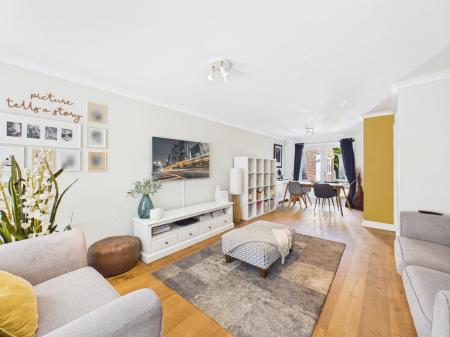 3 bedroom End of terrace house for sale in Handel Close, Basingstoke, RG22