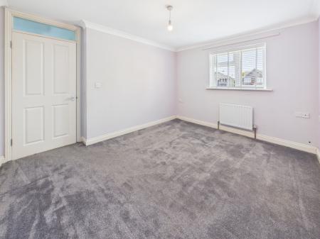 3 bedroom Terraced House to let in Anderson Gardens, Tadley, RG26