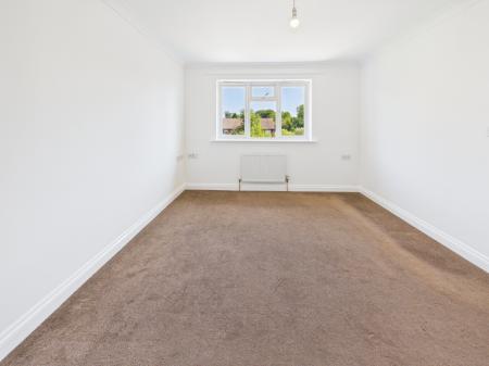 3 bedroom Terraced House to let in Anderson Gardens, Tadley, RG26