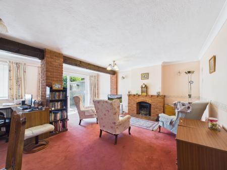 2 bedroom Detached bungalow for sale in Vine Tree Close, Tadley, RG26