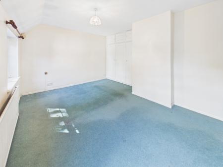 3 bedroom Detached house for sale in Winston Avenue, Tadley, RG26