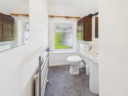 3 bedroom Detached house for sale in Winston Avenue, Tadley, RG26