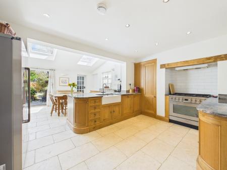 4 bedroom Semi-detached house for sale in Church Cottages, Silchester Road, Little London, RG26