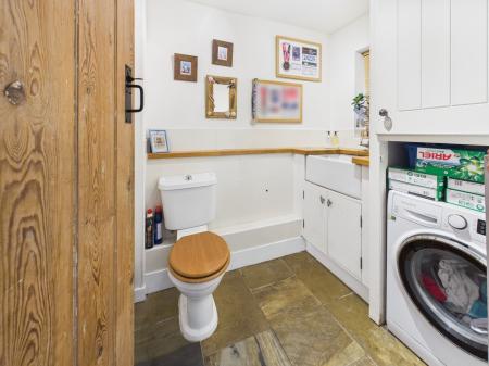 4 bedroom Semi-detached house for sale in Church Cottages, Silchester Road, Little London, RG26