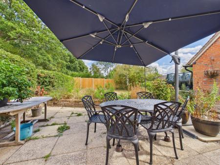 4 bedroom Semi-detached house for sale in Church Cottages, Silchester Road, Little London, RG26