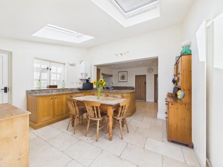 4 bedroom Semi-detached house for sale in Church Cottages, Silchester Road, Little London, RG26