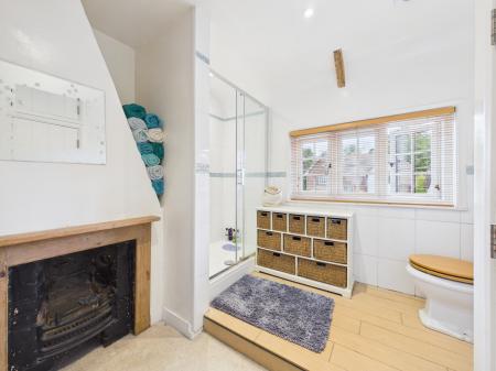 4 bedroom Semi-detached house for sale in Church Cottages, Silchester Road, Little London, RG26
