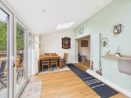 2 bedroom Semi-detached house for sale in Franklin Avenue, Tadley, RG26