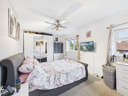 2 bedroom Semi-detached house for sale in Franklin Avenue, Tadley, RG26