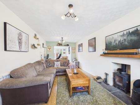 2 bedroom Semi-detached house for sale in Franklin Avenue, Tadley, RG26