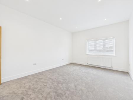 4 bedroom Detached house to let in Aldermaston Road, Pamber Green, Tadley, RG26