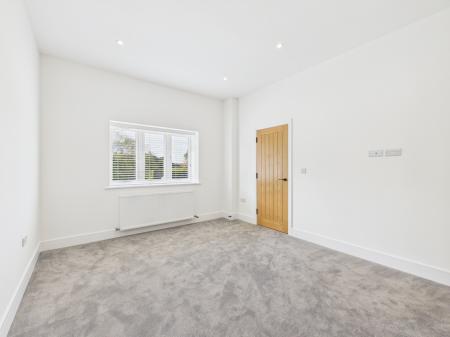 4 bedroom Detached house to let in Aldermaston Road, Pamber Green, Tadley, RG26