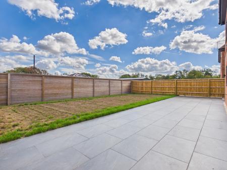 4 bedroom Detached house to let in Aldermaston Road, Pamber Green, Tadley, RG26