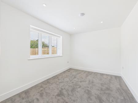 4 bedroom Detached house to let in Aldermaston Road, Pamber Green, Tadley, RG26