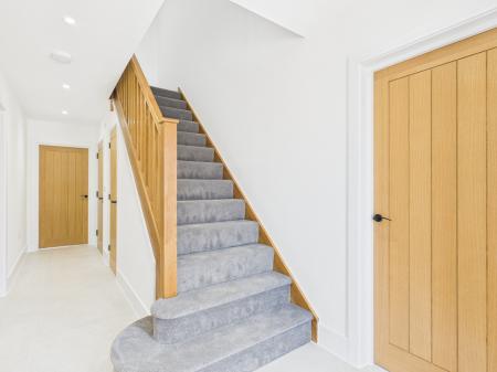 4 bedroom Detached house to let in Aldermaston Road, Pamber Green, Tadley, RG26