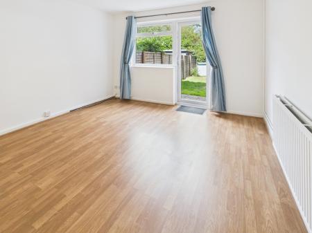 2 bedroom Terraced House to let in Titchfield Close, Tadley, RG26