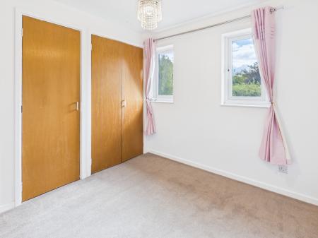 2 bedroom Terraced House to let in Titchfield Close, Tadley, RG26
