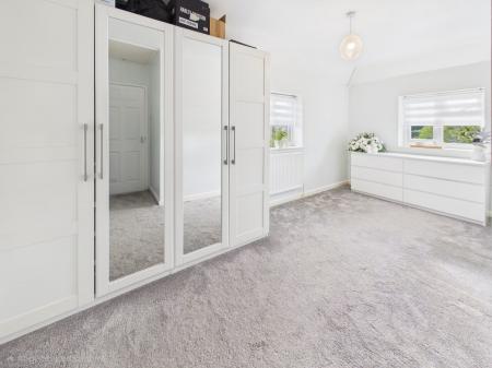 3 bedroom Semi-detached house for sale in Lane End, Bramley, RG26