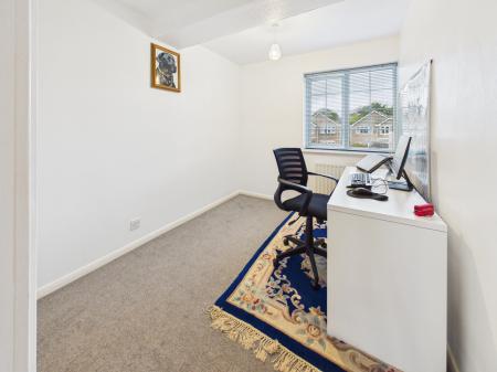 3 bedroom Detached house for sale in Ropley Close, Tadley, RG26
