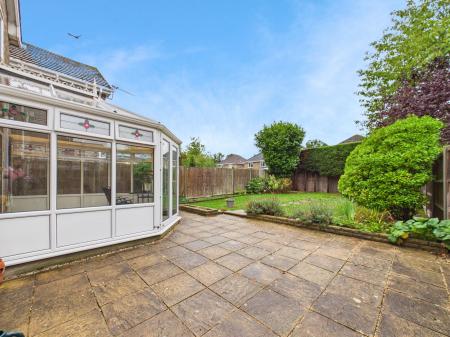 3 bedroom Detached house for sale in Ropley Close, Tadley, RG26
