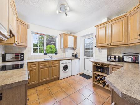 3 bedroom Detached house for sale in Ropley Close, Tadley, RG26
