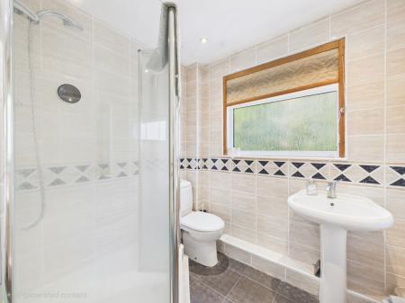 5 bedroom Detached house for sale in Sheridan Crescent, Baughurst, RG26