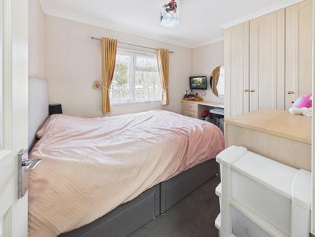 2 bedroom Park home for sale in First Avenue, Aldermaston, RG7