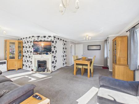 2 bedroom Park home for sale in First Avenue, Aldermaston, RG7