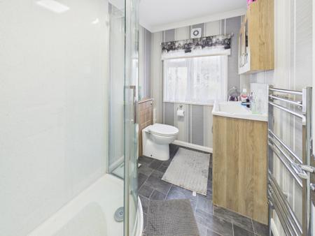 2 bedroom Park home for sale in First Avenue, Aldermaston, RG7