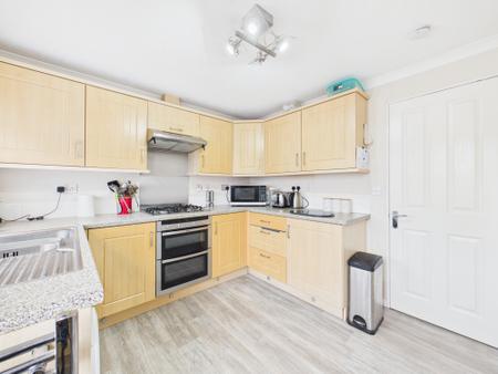 2 bedroom Park home for sale in First Avenue, Aldermaston, RG7