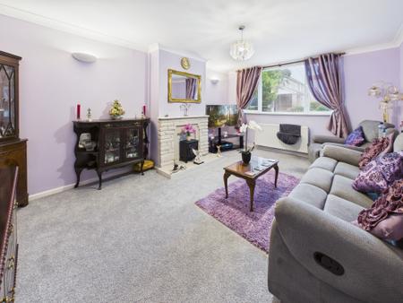 2 bedroom Bungalow for sale in Elmhurst, Tadley, RG26
