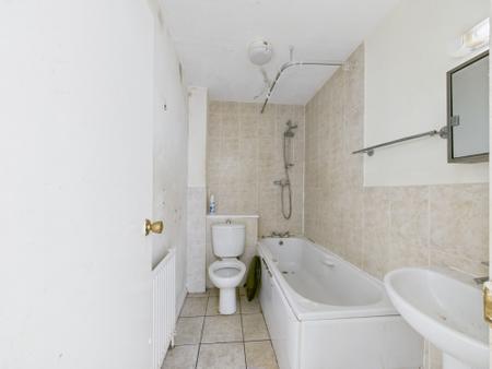 2 bedroom Ground floor maisonette for sale in Linton Close, Tadley, RG26